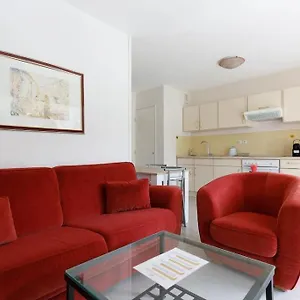 https://domaine-des-palmiers.fr-provencehotel.com